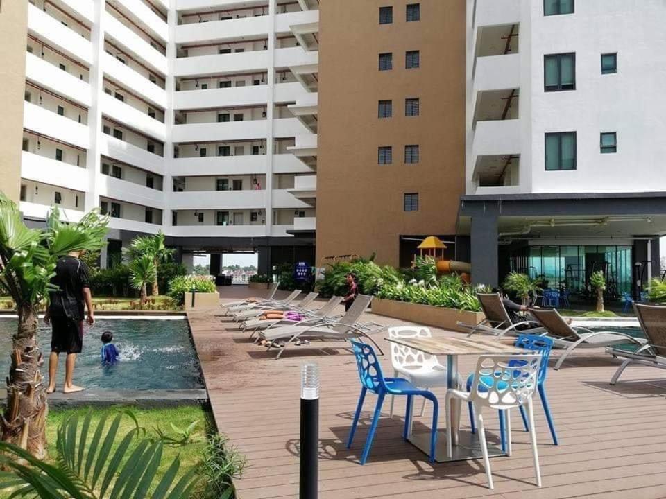 D'Wharf Hotel & Serviced Residence Port Dickson Exterior foto