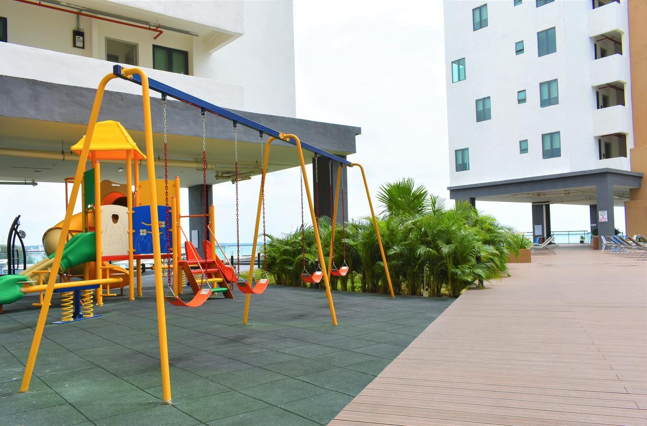 D'Wharf Hotel & Serviced Residence Port Dickson Exterior foto
